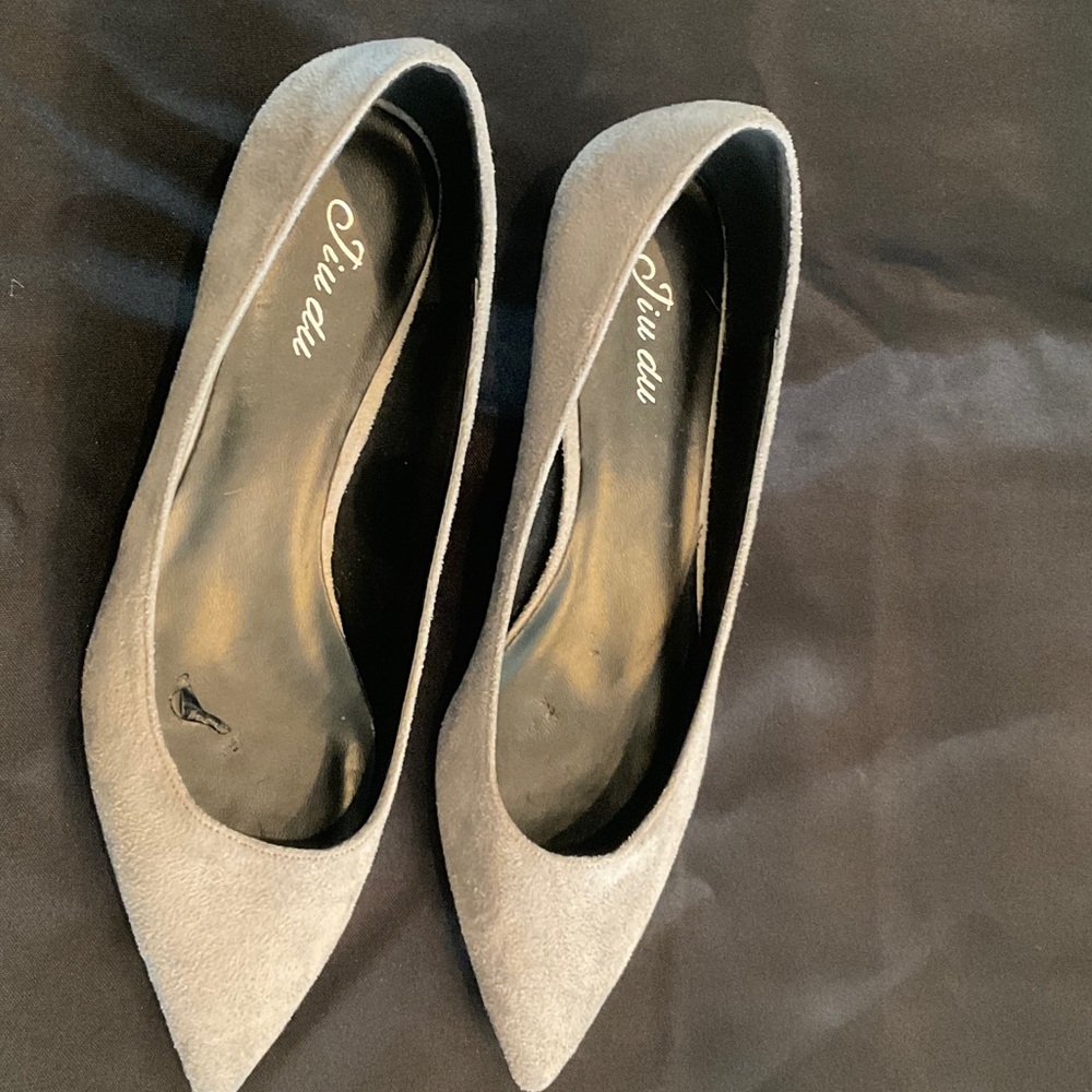 Elegant Gray Heels by